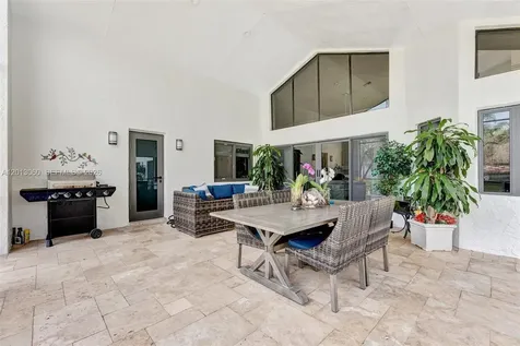 10325 NW 6th Street Coral Springs FL 33071