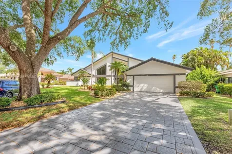 10325 NW 6th Street Coral Springs FL 33071