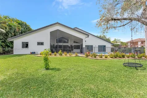 10325 NW 6th Street Coral Springs FL 33071