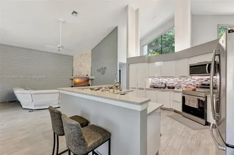 10325 NW 6th Street Coral Springs FL 33071