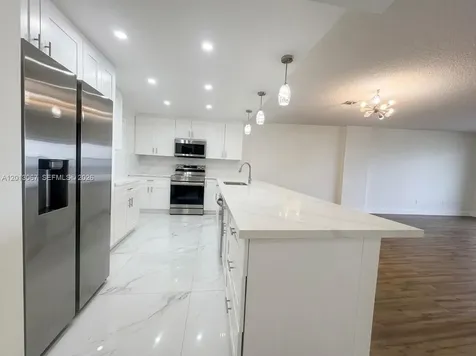 3800 S Ocean Drive Hollywood FL 33019