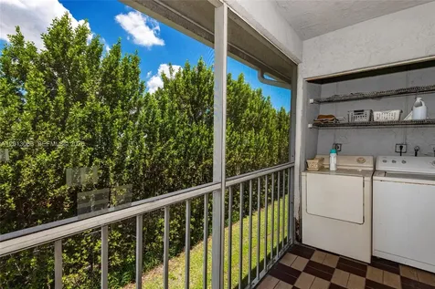 430 NE 210th Circle Terrace Miami FL 33179