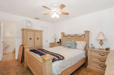430 NE 210th Circle Terrace Miami FL 33179