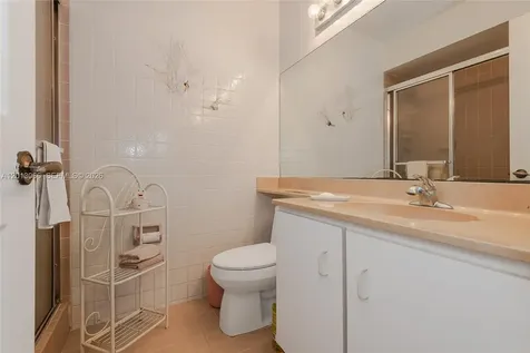 430 NE 210th Circle Terrace Miami FL 33179