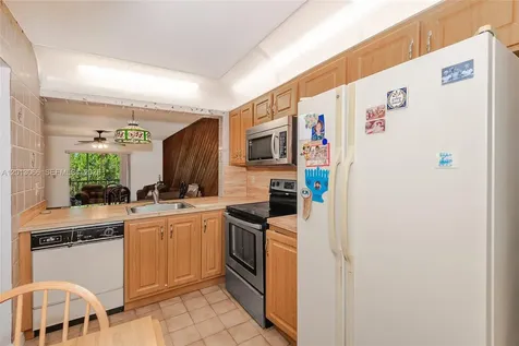 430 NE 210th Circle Terrace Miami FL 33179