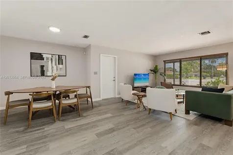 2825 NW 9th Avenue Wilton Manors FL 33311