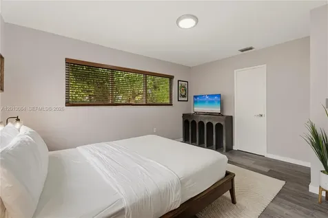 2825 NW 9th Avenue Wilton Manors FL 33311