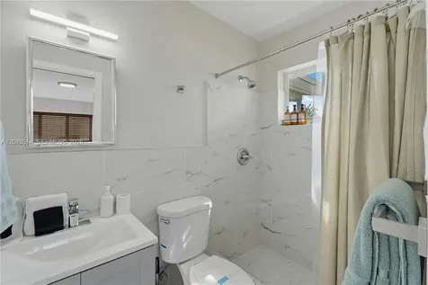2825 NW 9th Avenue Wilton Manors FL 33311