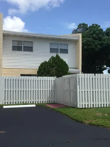 22245 SW 103rd Avenue Cutler Bay FL 33190