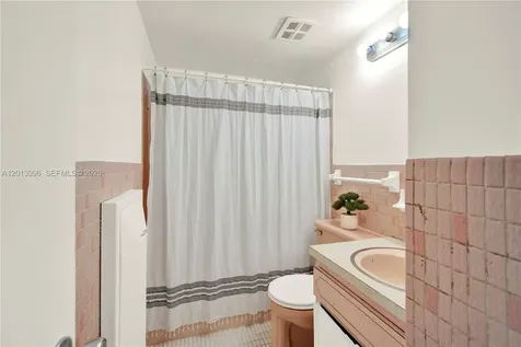 285 NE 191st Street Miami FL 33179