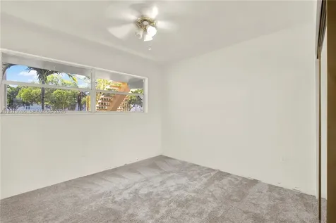 285 NE 191st Street Miami FL 33179