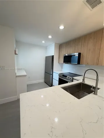 4708 NW 114th Avenue Doral FL 33178