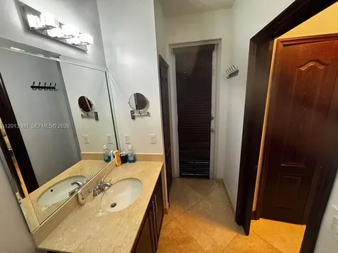 11530 NW 82nd Terrace Doral FL 33178