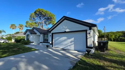 2650 SE Caladium Avenue Port St. Lucie FL 34952