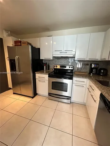2016 Bay Drive Miami Beach FL 33141