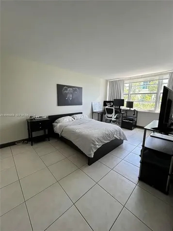 2016 Bay Drive Miami Beach FL 33141
