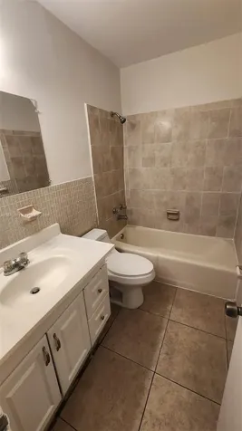 3970 NW 30th Terrace Lauderdale Lakes FL 33309