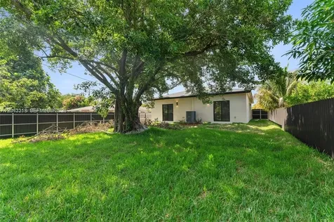 233 NW 120th Street Miami FL 33168