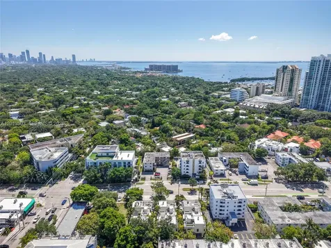 3044 SW 27th Avenue Miami FL 33133