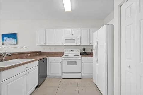 9354 SW 220th Street Cutler Bay FL 33190