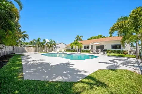 13750 Green Cove Place Davie FL 33325