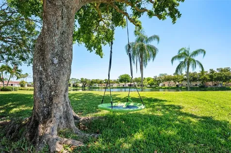 13750 Green Cove Place Davie FL 33325