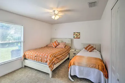 3223 SE Santa Barbara Place Cape Coral FL 33904