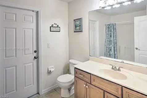 3223 SE Santa Barbara Place Cape Coral FL 33904