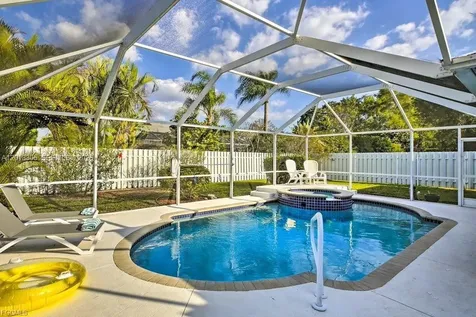 3223 SE Santa Barbara Place Cape Coral FL 33904