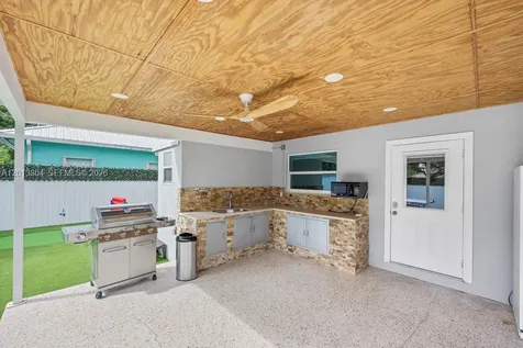 2128 Dock Street West Palm Beach FL 33401