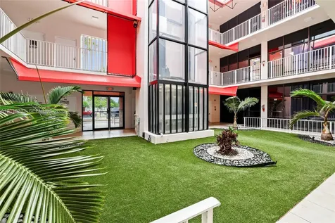 8358 W Oakland Park Boulevard Sunrise FL 33351