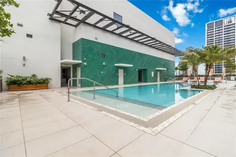 11 NE 6th Street Miami FL 33132