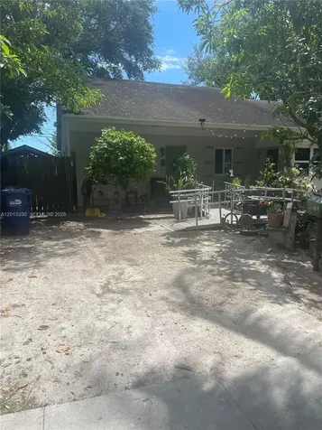 5930 SW 44th Terrace Miami FL 33155