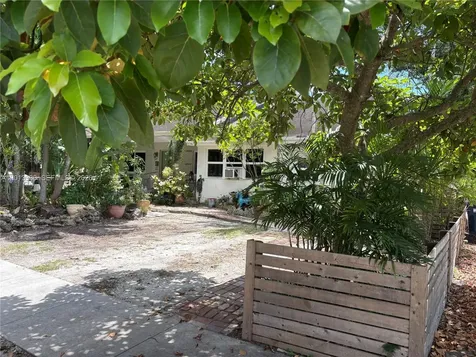 5930 SW 44th Terrace Miami FL 33155