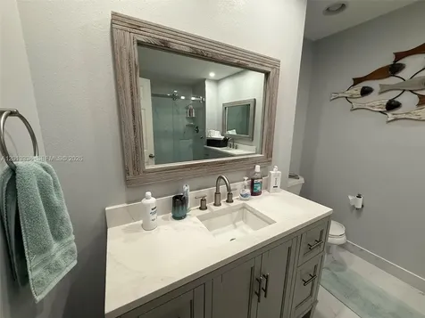24 Lexington Lane W Palm Beach Gardens FL 33418