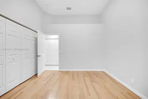 2553 Bay Pointe Drive Weston FL 33327