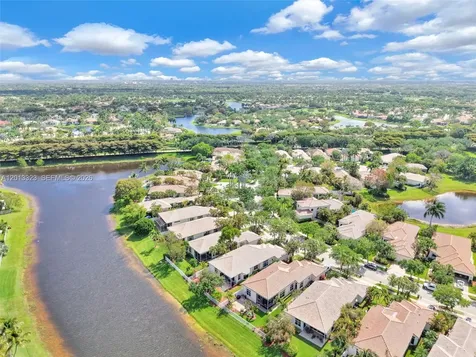 2553 Bay Pointe Drive Weston FL 33327