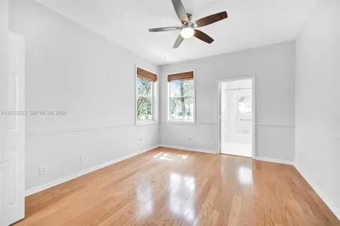 2553 Bay Pointe Drive Weston FL 33327