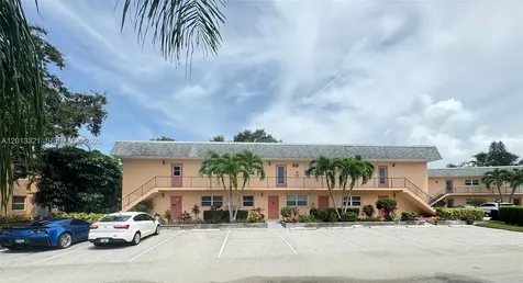 2950 SE Ocean Boulevard Stuart FL 34996