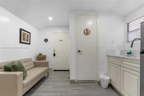 6355 SW 30th Street Miami FL 33155