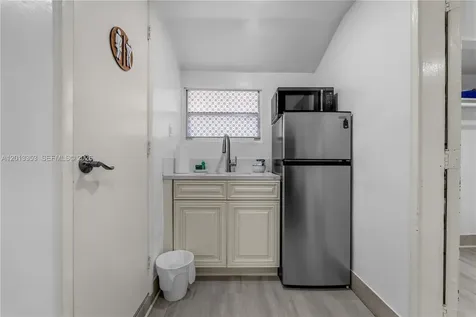 6355 SW 30th Street Miami FL 33155