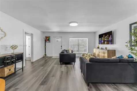 6355 SW 30th Street Miami FL 33155