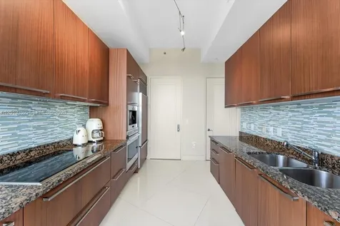 15811 Collins Avenue Sunny Isles Beach FL 33160