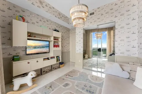 15811 Collins Avenue Sunny Isles Beach FL 33160