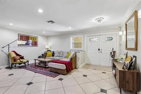 108 SE 4th Terrace Dania Beach FL 33004