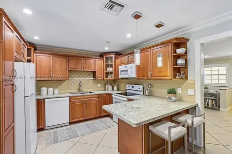 108 SE 4th Terrace Dania Beach FL 33004