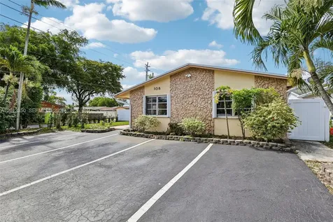 108 SE 4th Terrace Dania Beach FL 33004