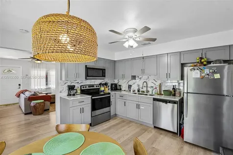 108 SE 4th Terrace Dania Beach FL 33004