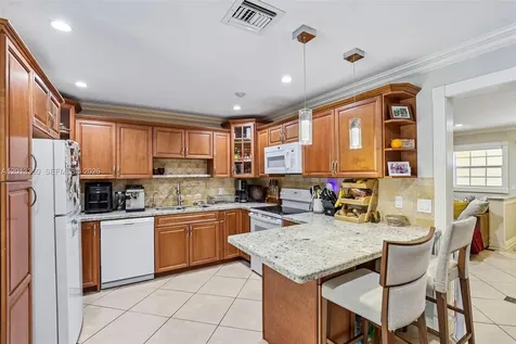 108 SE 4th Terrace Dania Beach FL 33004