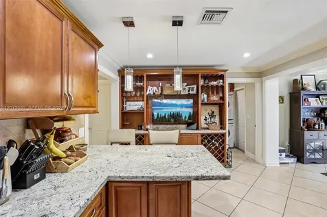 108 SE 4th Terrace Dania Beach FL 33004